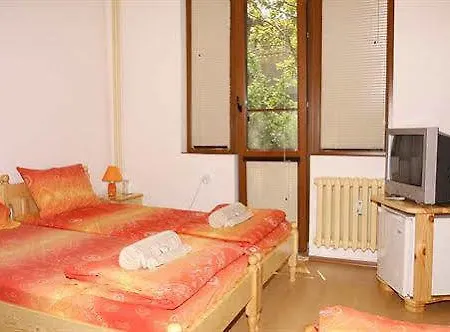 Hostel Peter Pan Hostel *